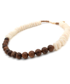WHITE CHOKER - Image 3